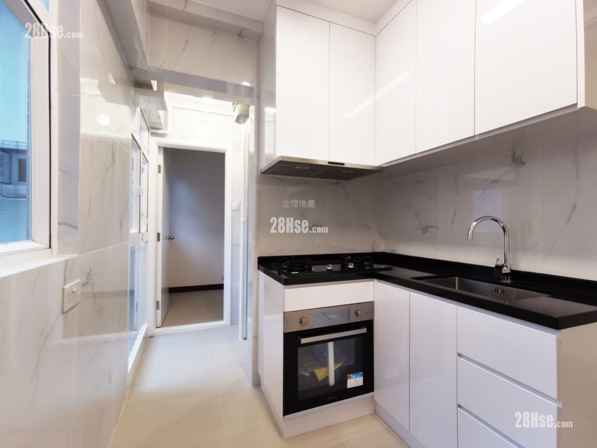 Amber Garden Rental 3 Bedrooms , 1 Bathroom 1,008 ft²
