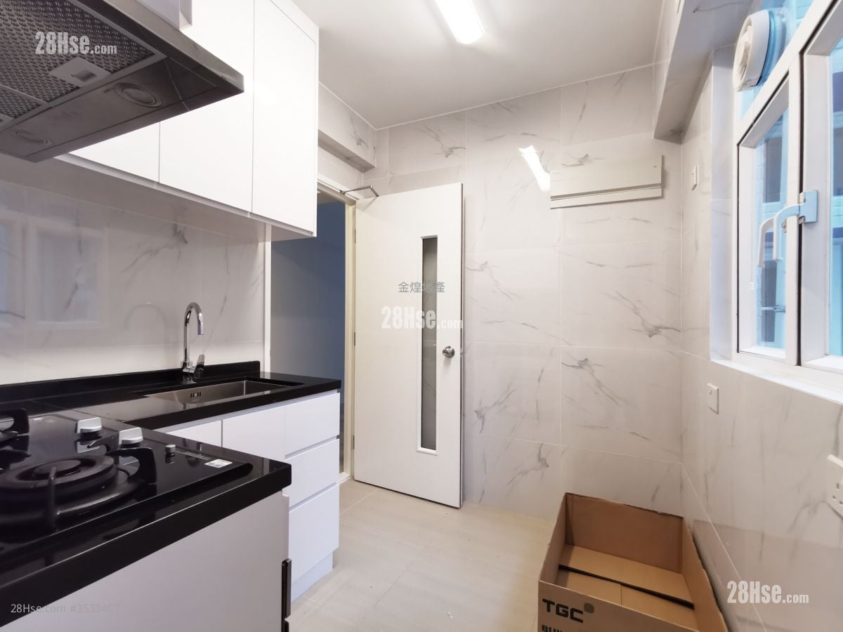 Amber Garden Rental 3 Bedrooms , 1 Bathroom 1,008 ft²