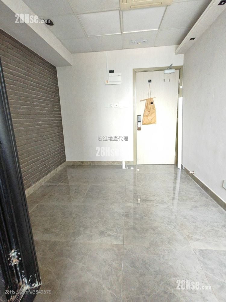 Lanton Industrial Building Rental 130 ft²