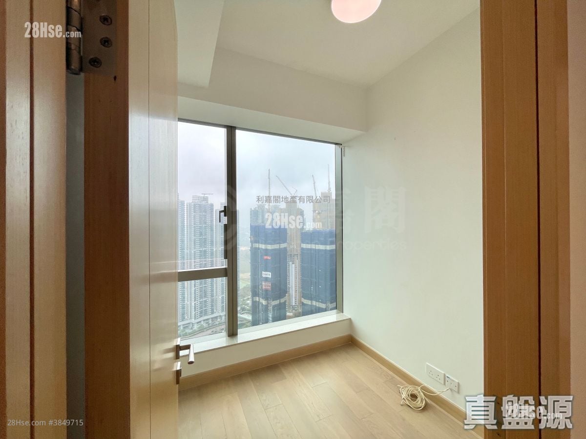 Ocean Marini Sell 2 Bedrooms 472 ft²