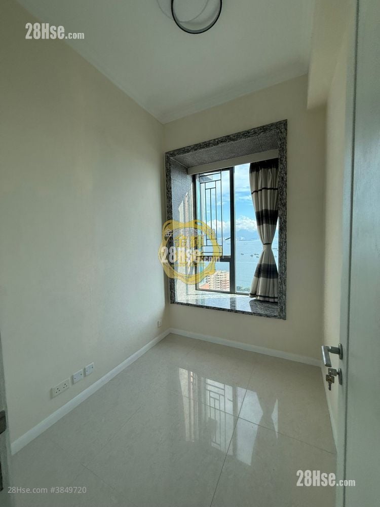 Crown By The Sea Rental 3 Bedrooms , 3 Bathrooms 1,026 ft²