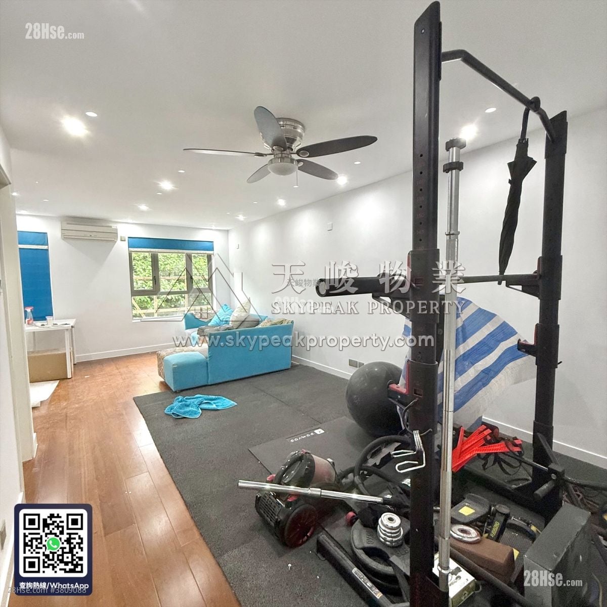 Sai Sha Road Village Sell 5+ Bedrooms , 3 Bathrooms 2,100 ft²
