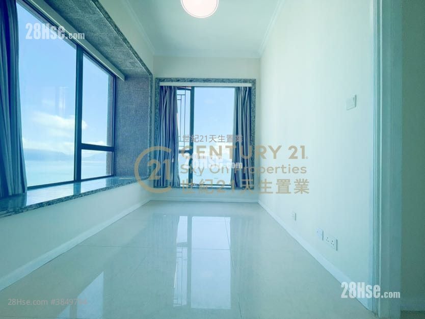 Crown By The Sea Rental 4 Bedrooms , 2 Bathrooms 1,026 ft²