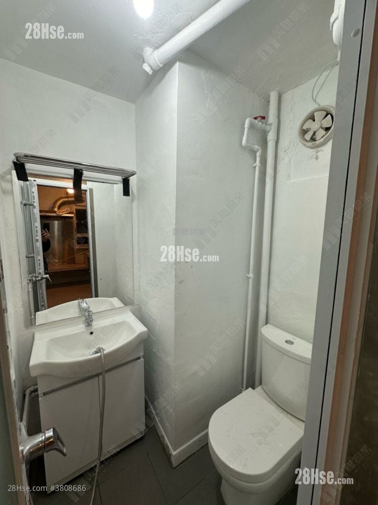 Ching Shing Court Sell 1 Bathroom 381 ft²