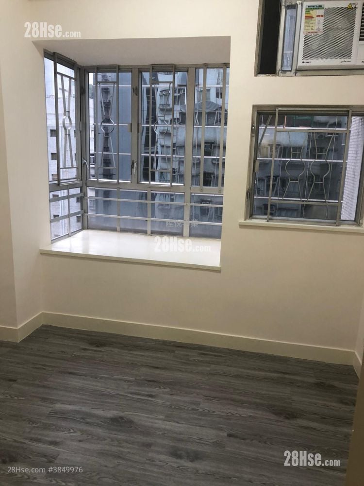 Po Wing Building Sell 2 Bedrooms , 1 Bathroom 362 ft²