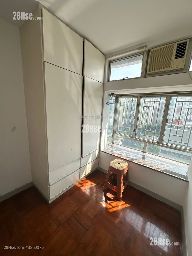 Greenfield Garden Sell 2 Bedrooms , 1 Bathroom 386 ft²