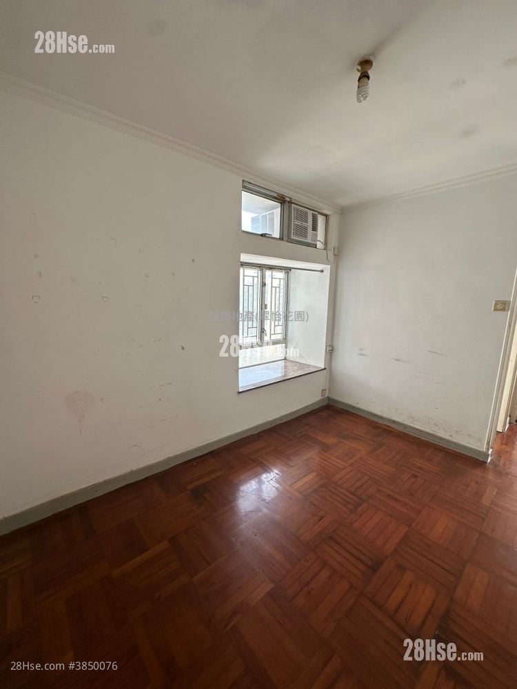 Greenfield Garden Sell 2 Bedrooms , 1 Bathroom 386 ft²