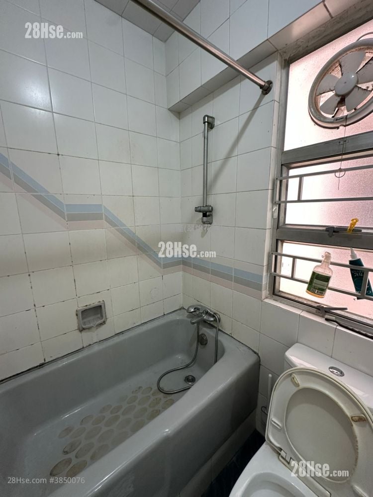 Greenfield Garden Sell 2 Bedrooms , 1 Bathroom 386 ft²
