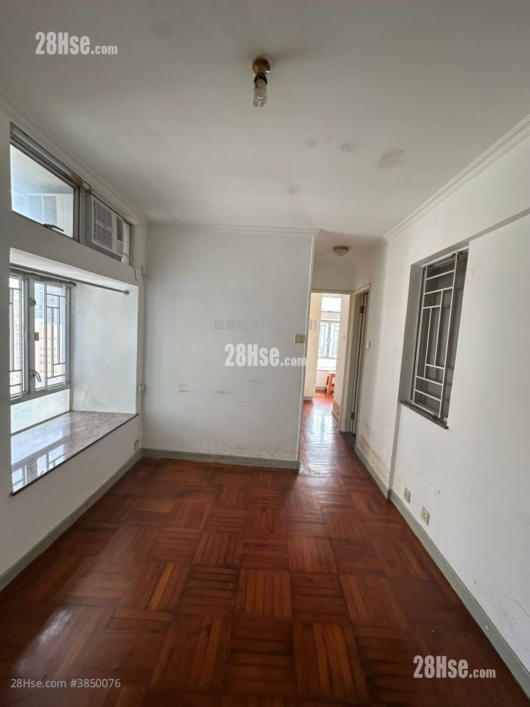 Greenfield Garden Sell 2 Bedrooms , 1 Bathroom 386 ft²