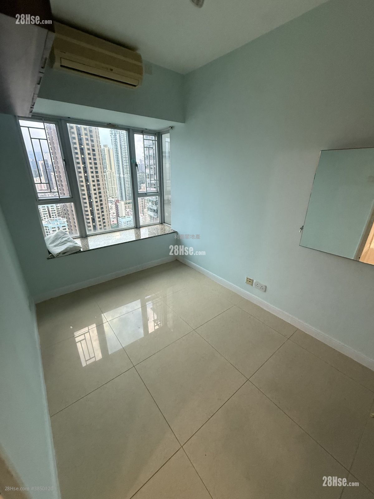 Sky Tower Sell 2 Bedrooms , 1 Bathroom 539 ft²