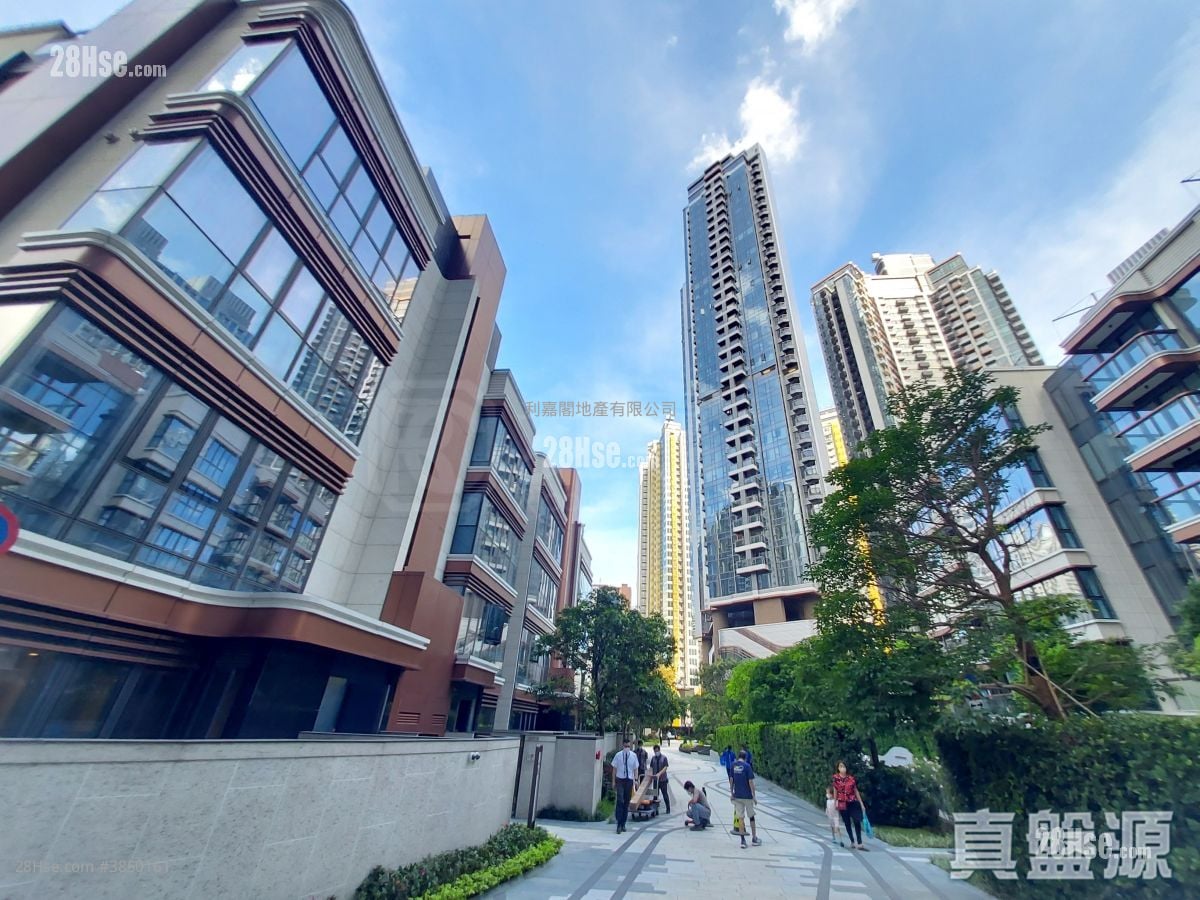 Upper River Bank Rental 2 Bedrooms , 1 Bathroom 585 ft²