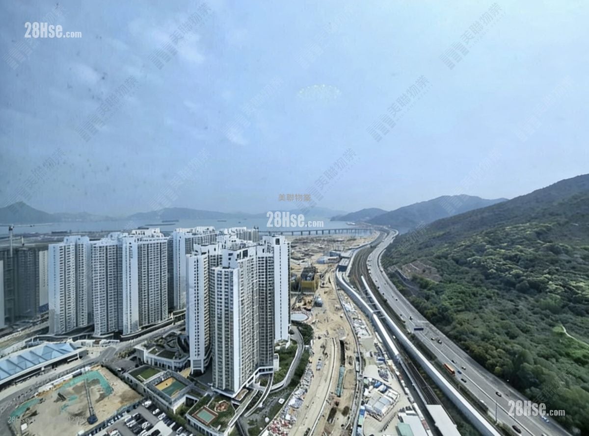 露台: 映湾园 租盘 3 房 , 2 浴室 712 平方尺