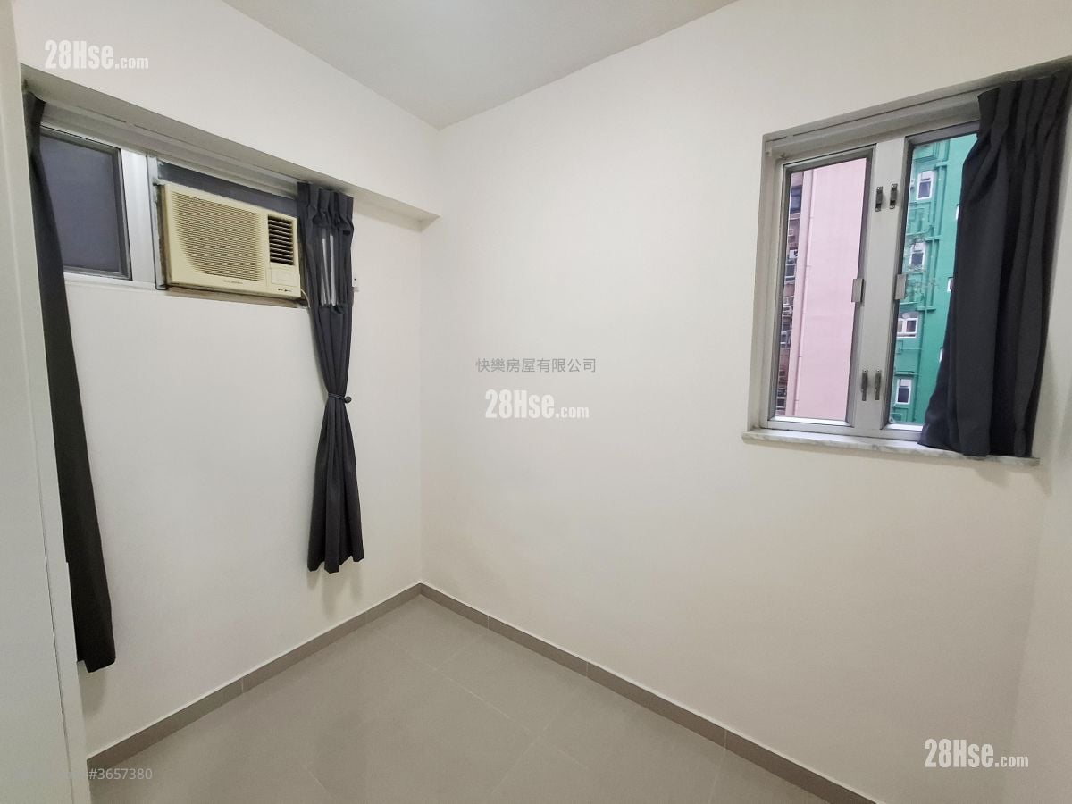 Cactus Mansion Rental 2 Bedrooms , 1 Bathroom 311 ft²
