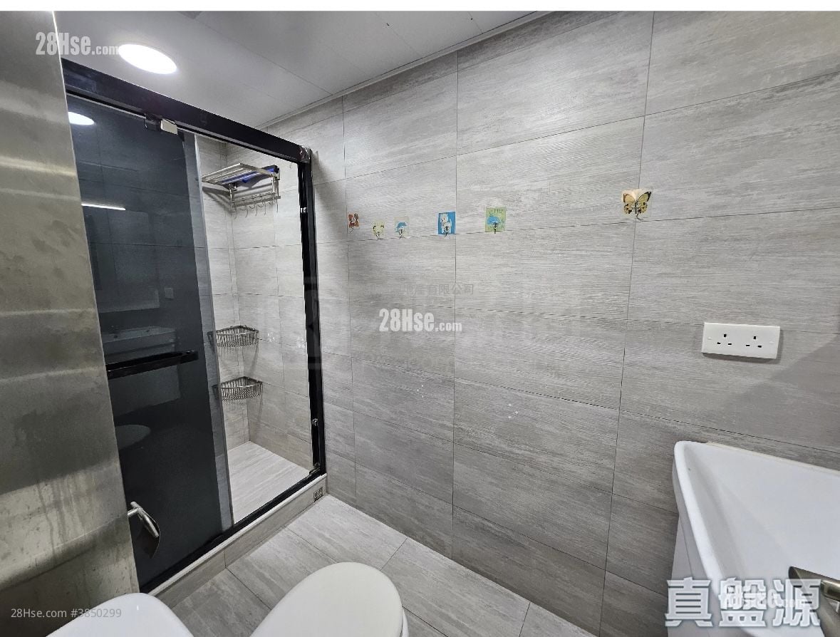 Beverly Court Rental 2 Bedrooms , 1 Bathroom 376 ft²
