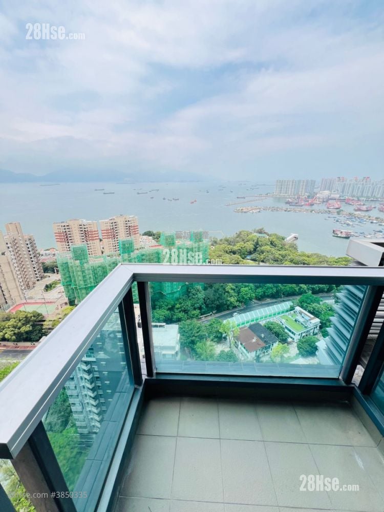 Crown By The Sea Rental 5+ Bedrooms , 3 Bathrooms 1,026 ft²
