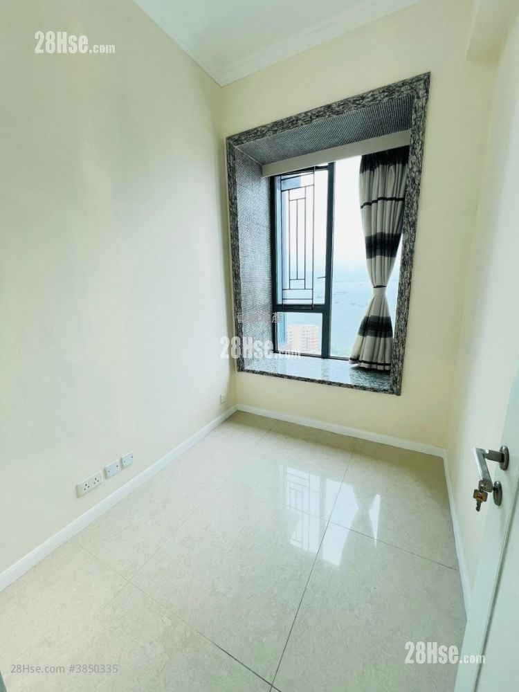 Crown By The Sea Rental 5+ Bedrooms , 3 Bathrooms 1,026 ft²