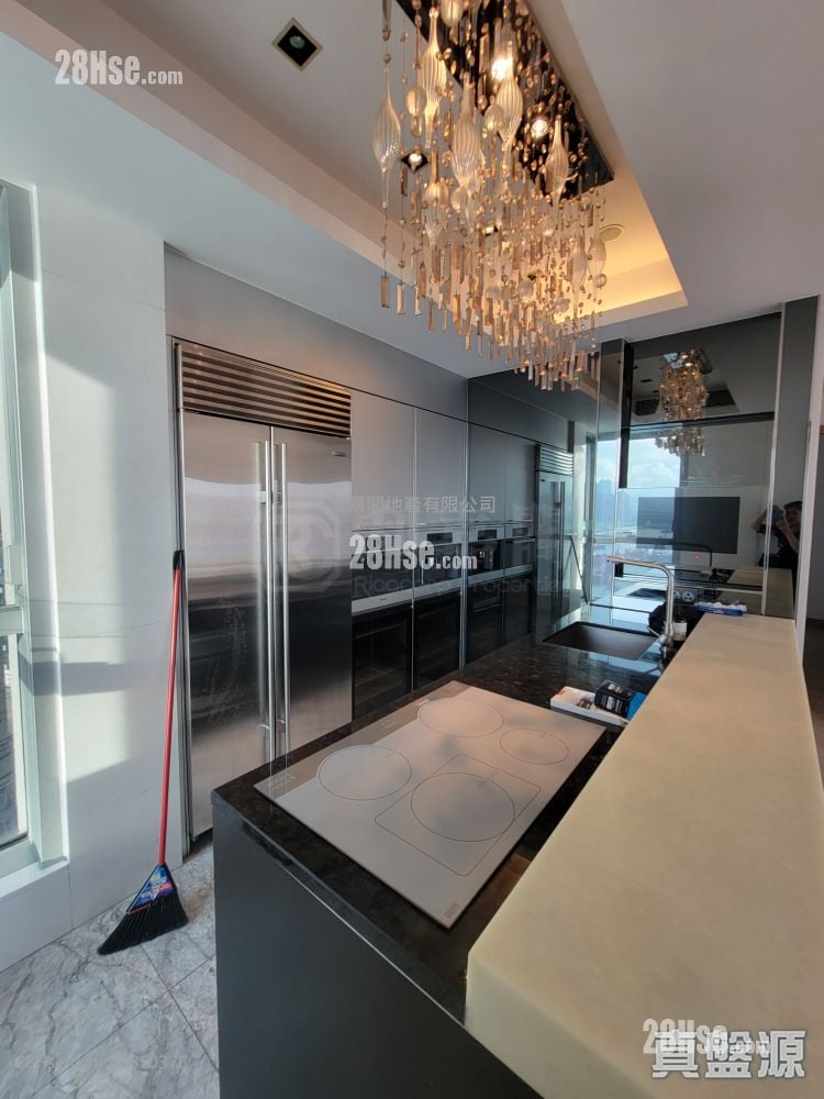 Imperial Cullinan Sell 4 Bedrooms , 3 Bathrooms 1,462 ft²
