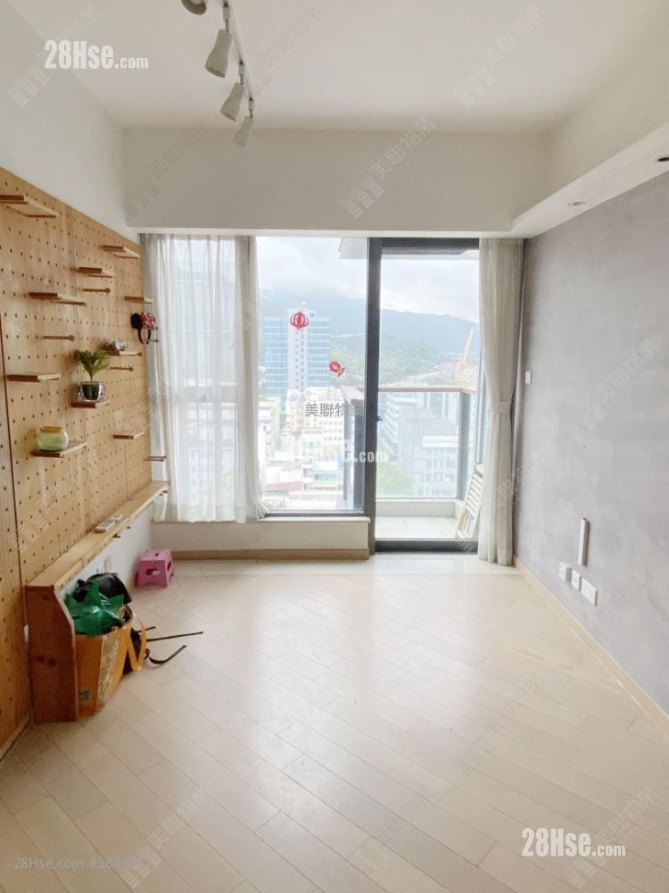 Commune Modern Sell 2 Bedrooms , 1 Bathroom 467 ft²
