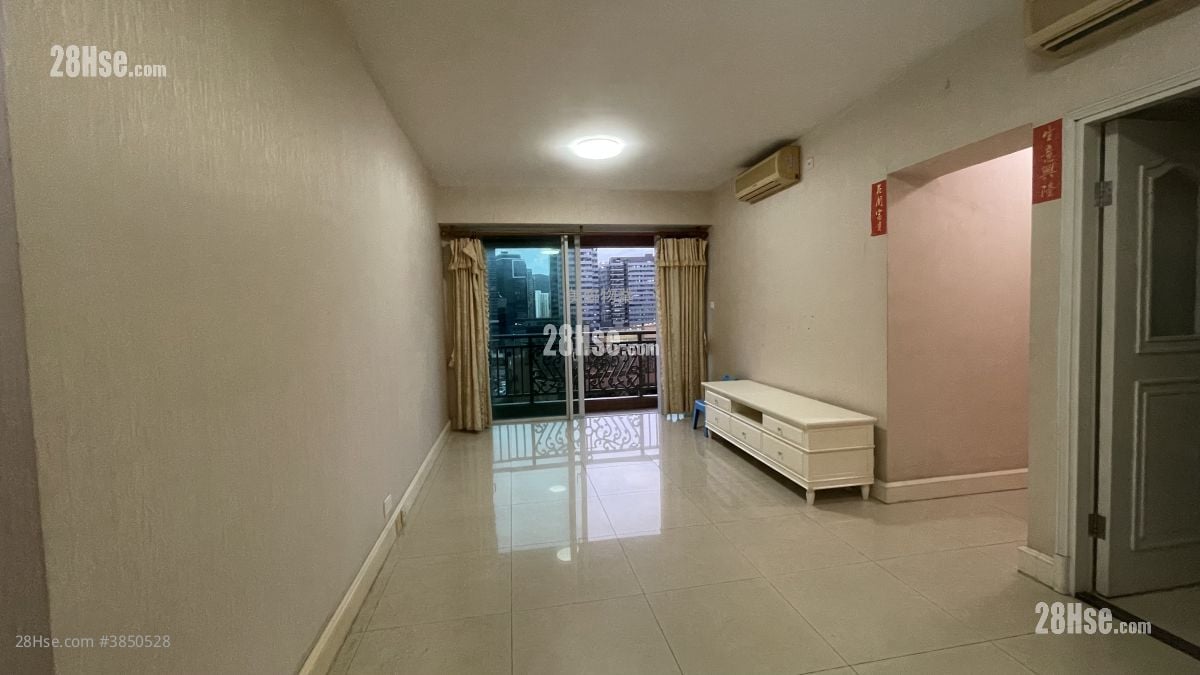 Metro Town Sell 4 Bedrooms , 3 Bathrooms 888 ft²