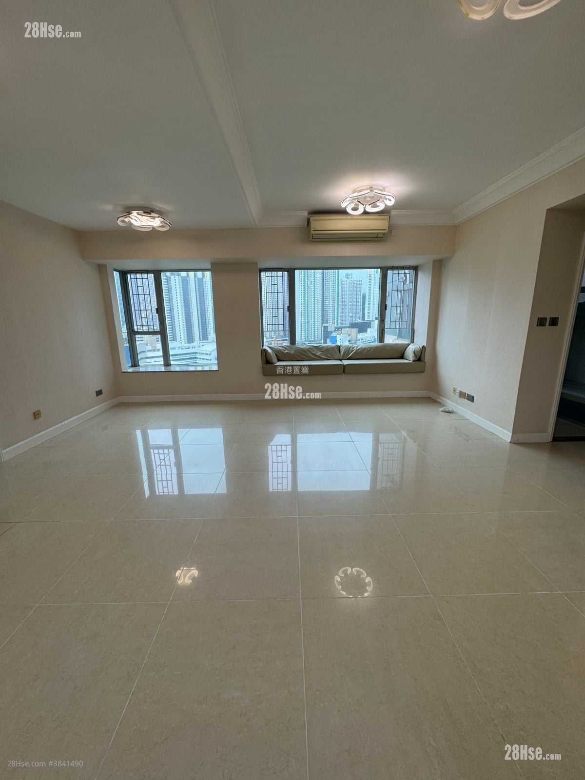The Pacifica Rental 3 Bedrooms , 2 Bathrooms 1,053 ft²
