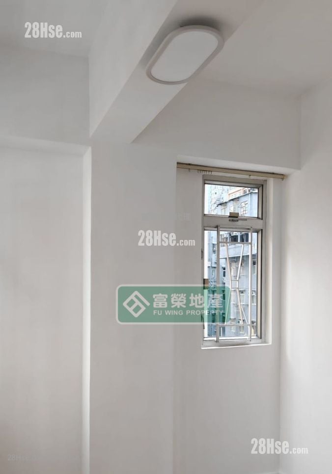 皇太子大廈 租盤 2 房 280 平方呎