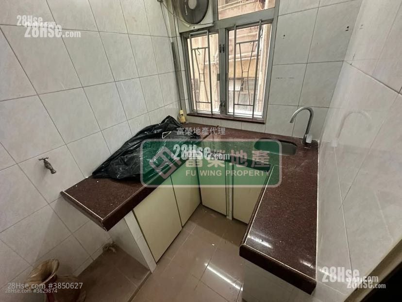 Wen Pang Building Sell 3 Bedrooms , 1 Bathroom 577 ft²