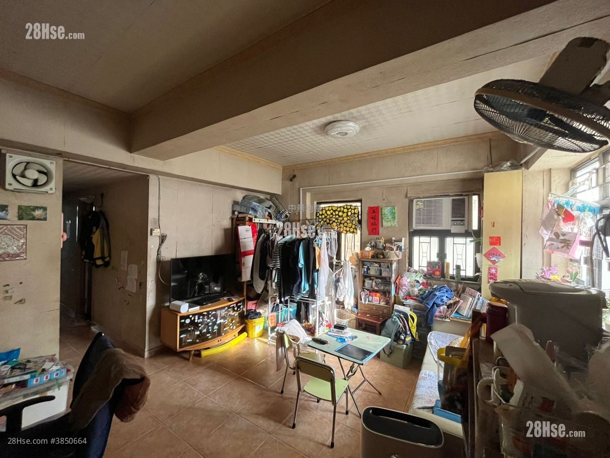 皇上皇大廈 售盤 4 房 , 1 浴室 652 平方呎