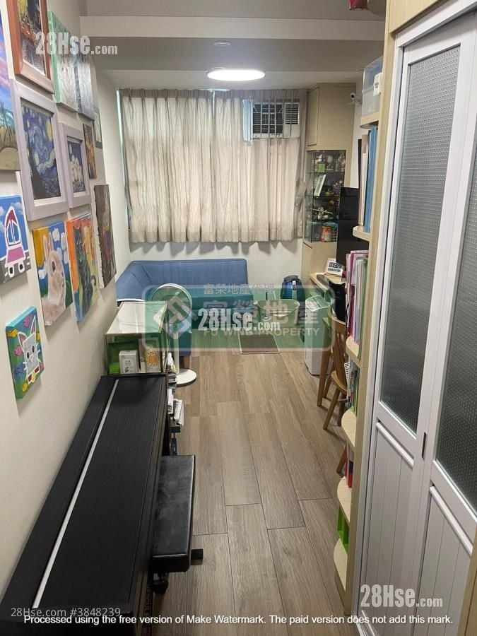 Cosmopolitan Centre Sell 2 Bedrooms , 1 Bathroom 417 ft²