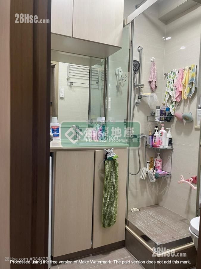 Cosmopolitan Centre Sell 2 Bedrooms , 1 Bathroom 417 ft²