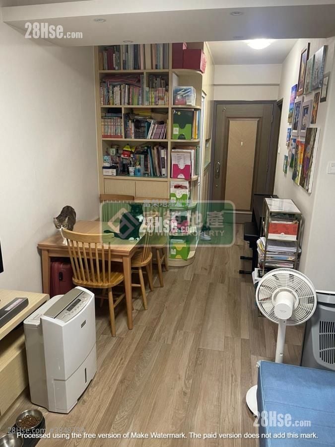 Cosmopolitan Centre Sell 2 Bedrooms , 1 Bathroom 417 ft²
