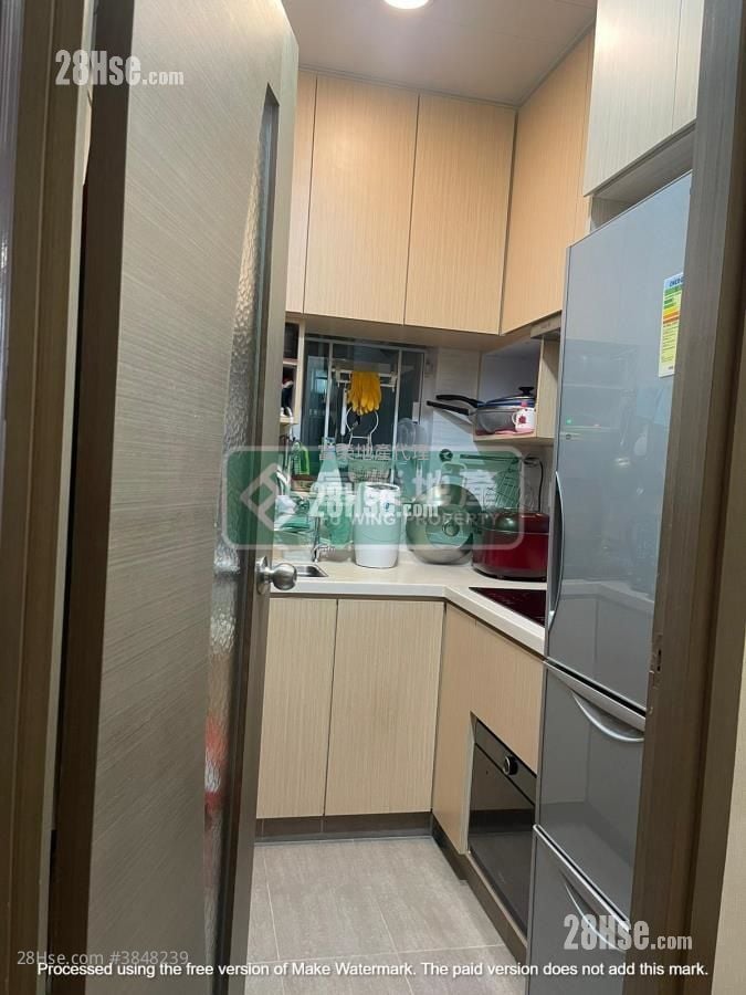 Cosmopolitan Centre Sell 2 Bedrooms , 1 Bathroom 417 ft²