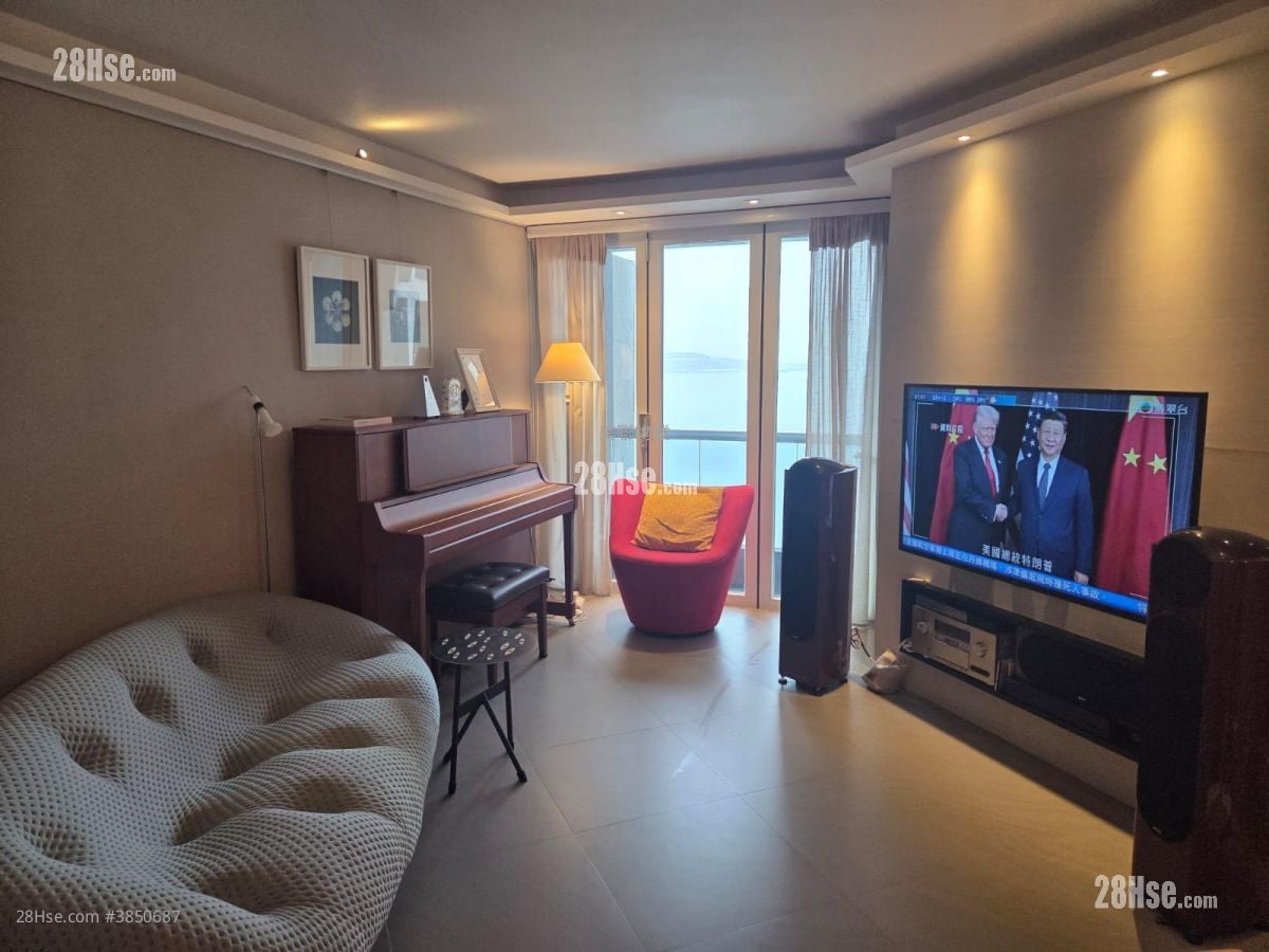 Heng Fa Chuen Sell 3 Bedrooms , 2 Bathrooms 659 ft²