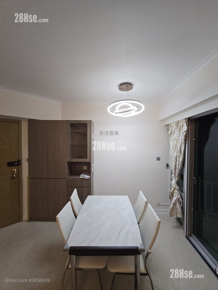 Banyan Garden Rental 3 Bedrooms , 2 Bathrooms 719 ft²