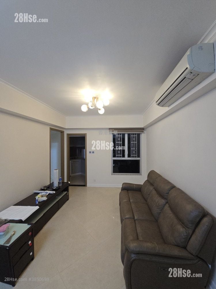Banyan Garden Rental 3 Bedrooms , 2 Bathrooms 719 ft²