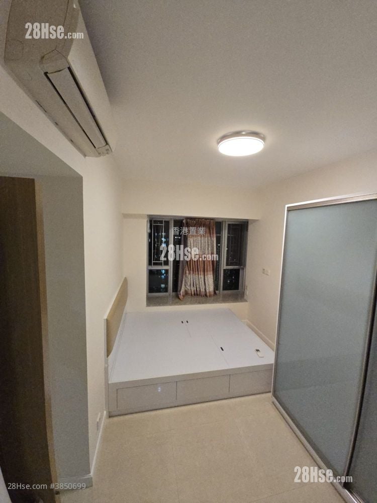 Banyan Garden Rental 3 Bedrooms , 2 Bathrooms 719 ft²