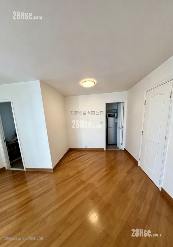 Whampoa Garden Sell 2 Bedrooms , 1 Bathroom 389 ft²