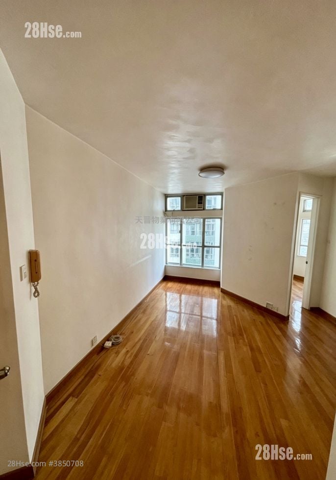 Whampoa Garden Sell 2 Bedrooms , 1 Bathroom 389 ft²