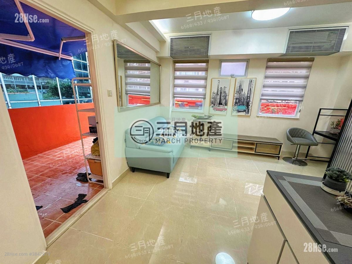 Brilliant Court Rental Studio , 1 Bathroom 325 ft²