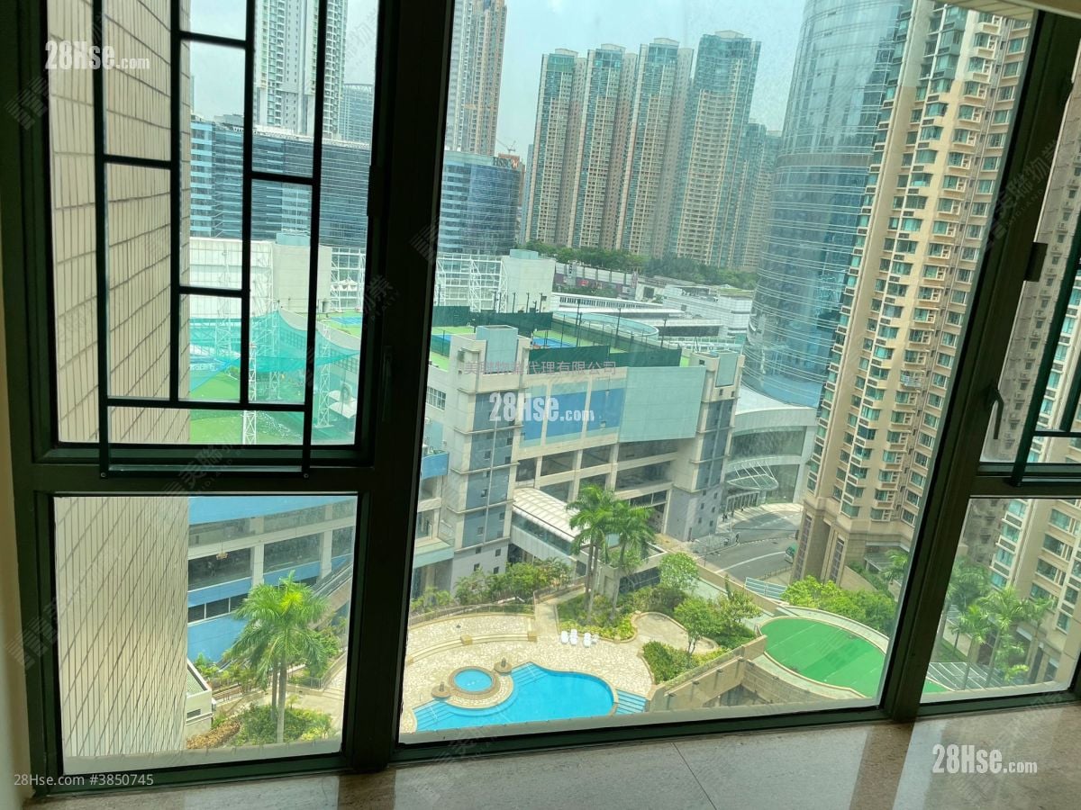 Island Harbourview Sell 2 Bedrooms , 1 Bathroom 459 ft²