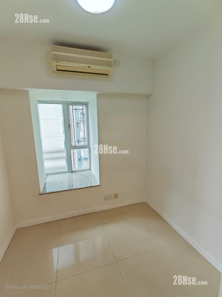 Sky Tower Rental 2 Bedrooms , 1 Bathroom 454 ft²