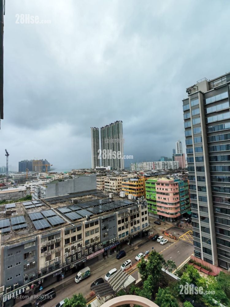 Sky Tower Rental 2 Bedrooms , 1 Bathroom 454 ft²