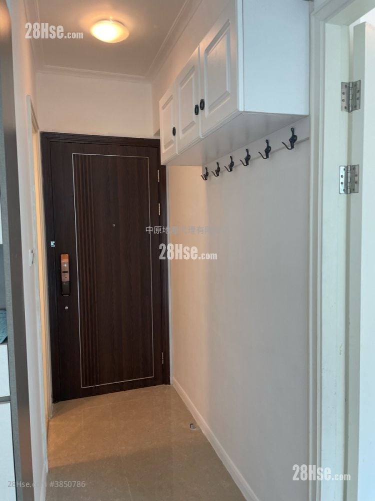 The Beaumount Sell 3 Bedrooms , 2 Bathrooms 693 ft²