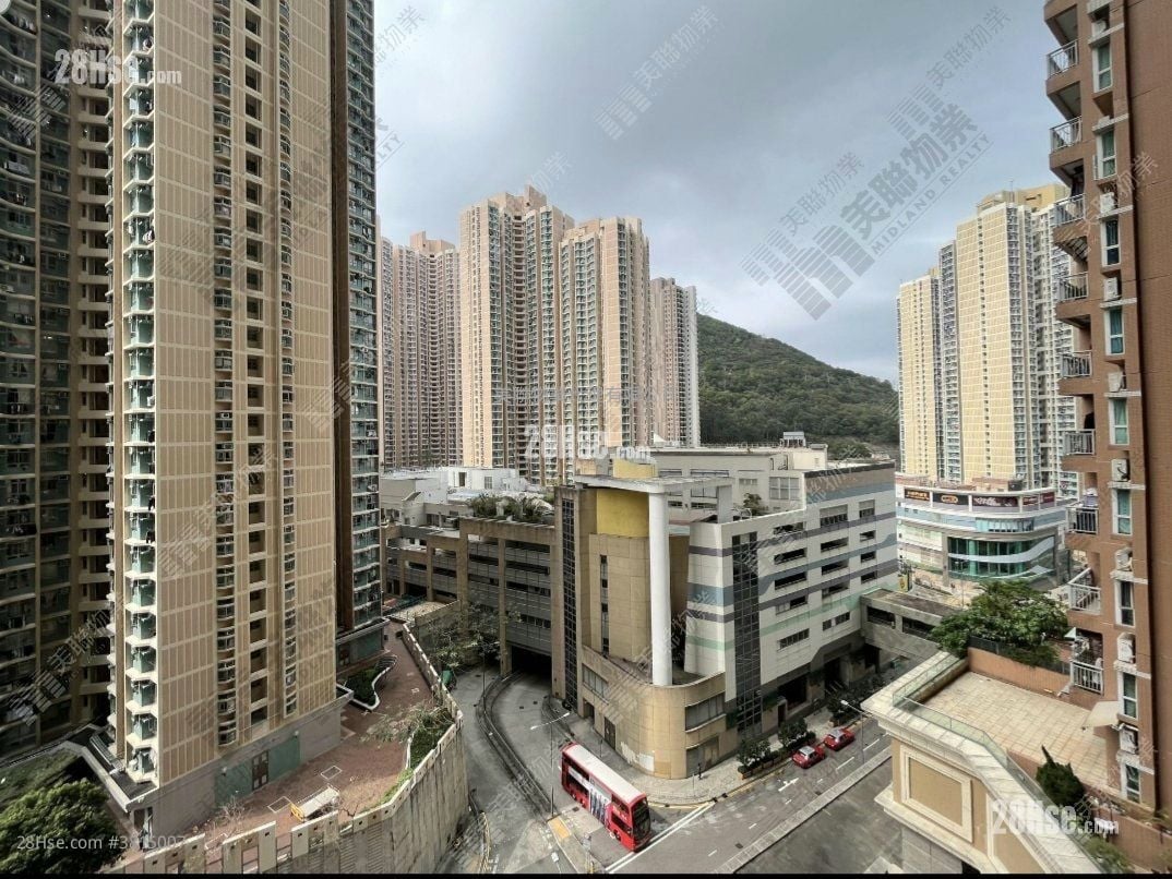 Metro Town Sell 3 Bedrooms , 2 Bathrooms 731 ft²