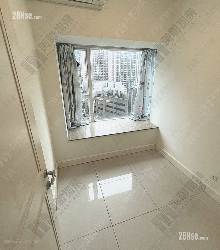 Metro Town Sell 3 Bedrooms , 2 Bathrooms 731 ft²