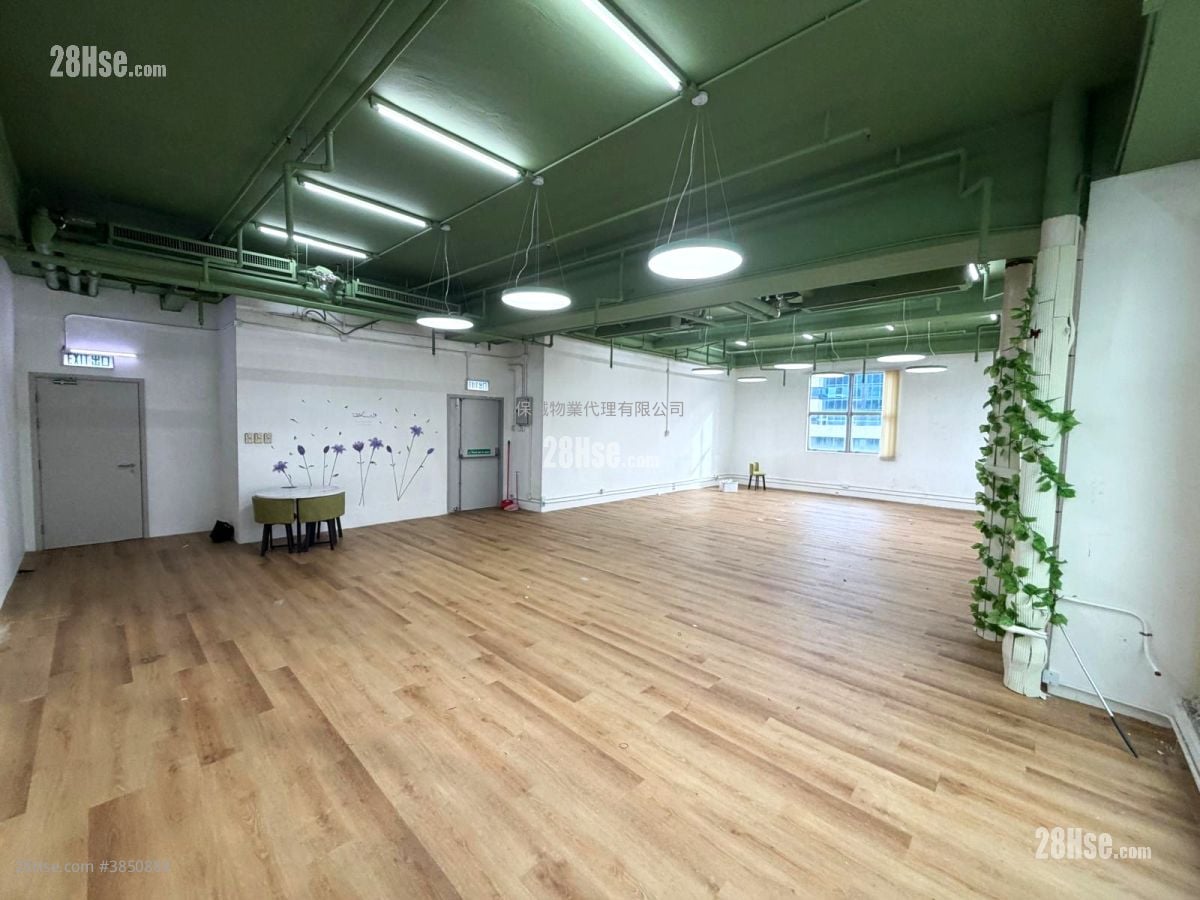 華順廣場 租盤 1,730 平方呎