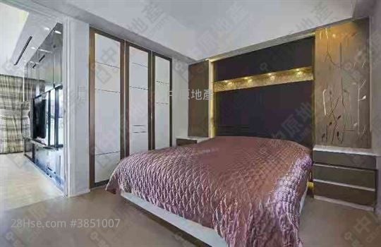 Green Lodge Sell 4 Bedrooms , 4 Bathrooms 1,554 ft²