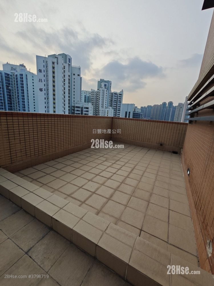 The Prominence Sell 1 Bedroom , 1 Bathroom 335 ft²