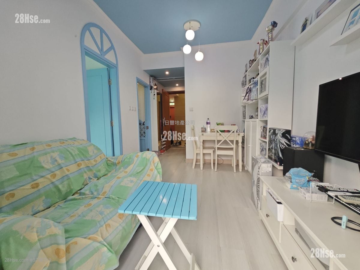 The Prominence Sell 1 Bedroom , 1 Bathroom 335 ft²