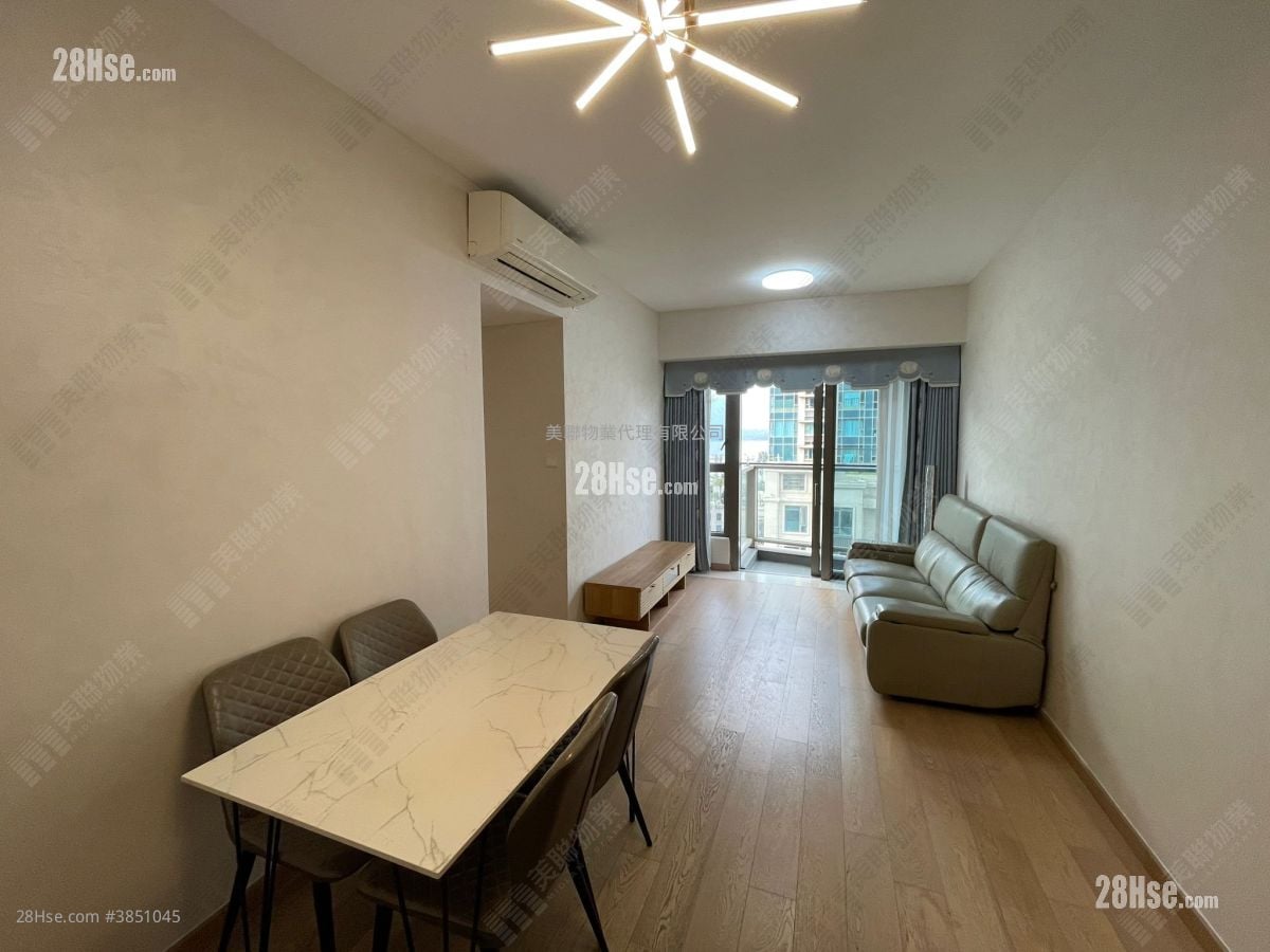 Solaria Rental 3 Bedrooms , 2 Bathrooms 696 ft²