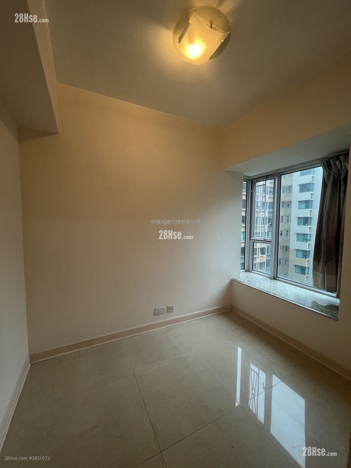 Banyan Garden Rental 2 Bedrooms 517 ft²